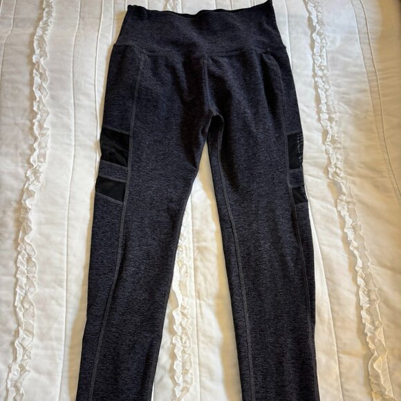 Beyond Yoga Woman's Size Large Black Leggings - Picture 1 of 7